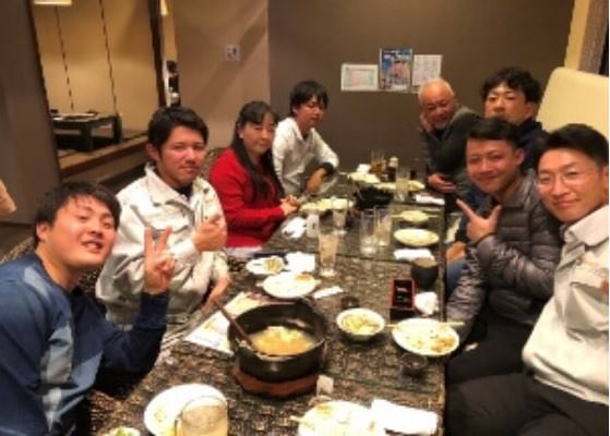 班の食事会